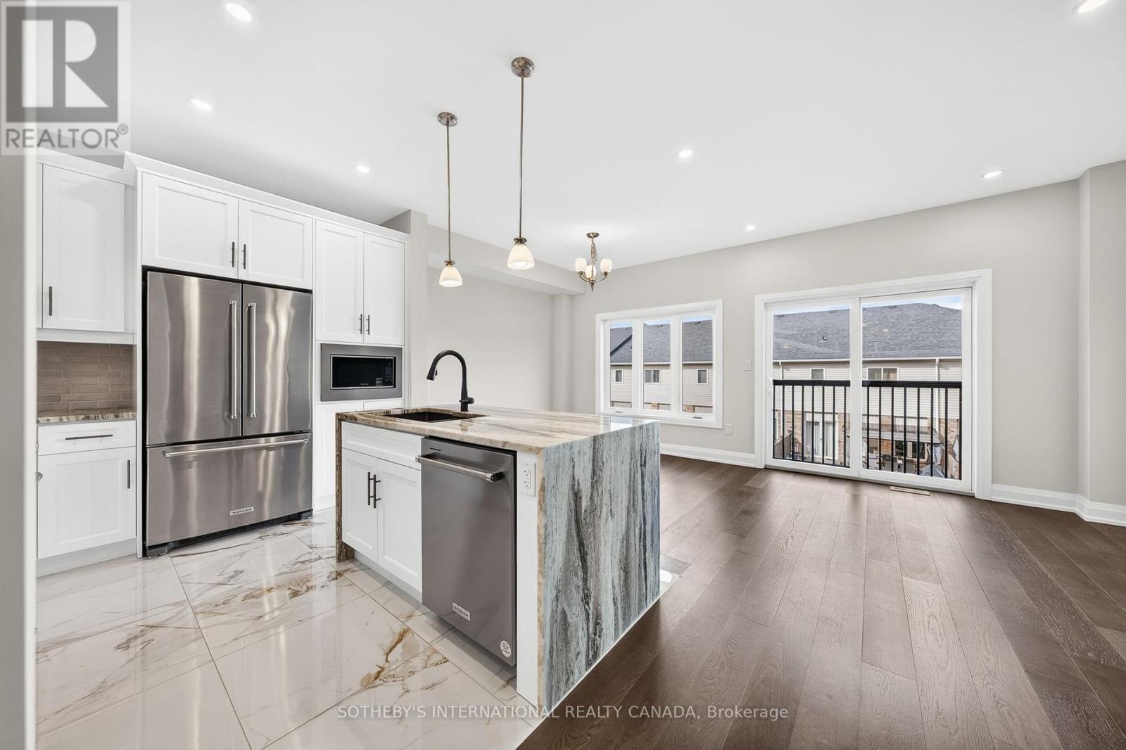 14 - 675 VICTORIA ROAD N