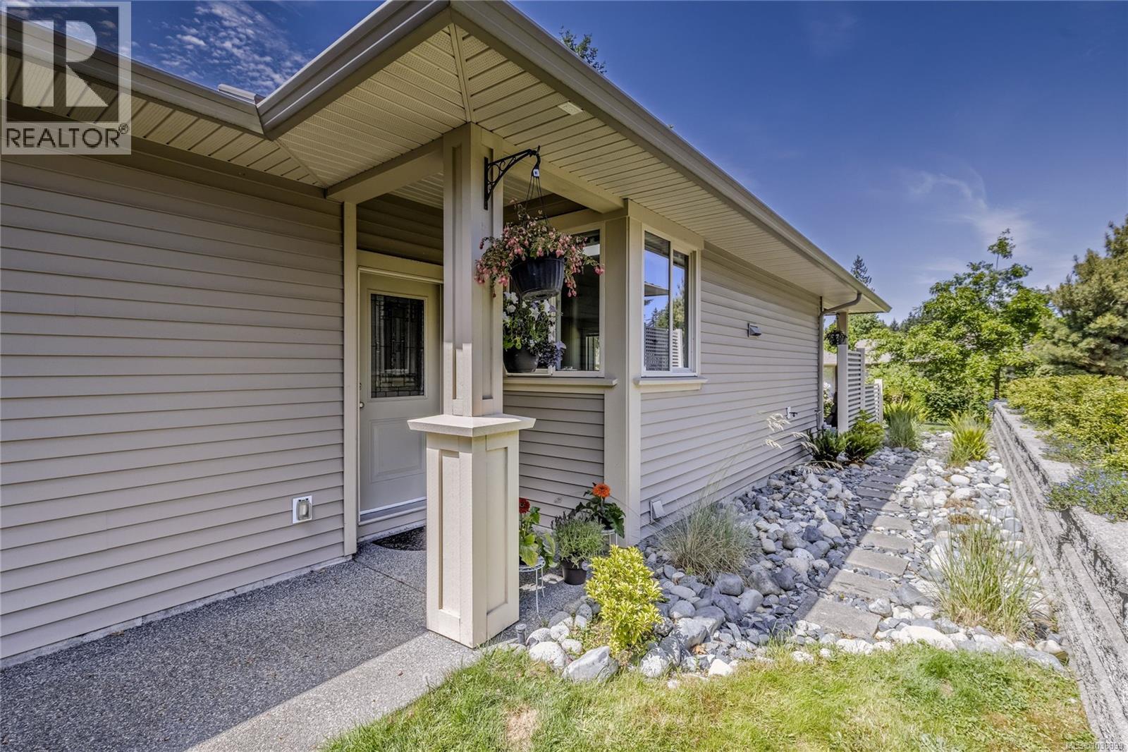 102 4466 Stonebridge Pl