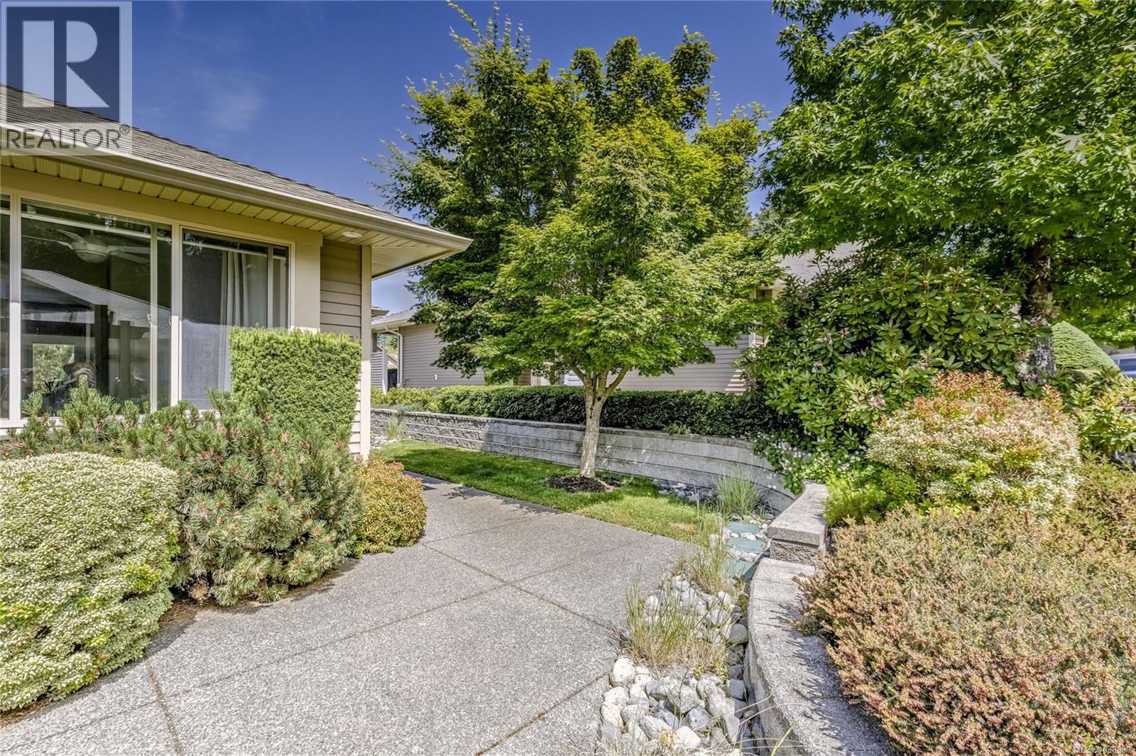 102 4466 Stonebridge Pl