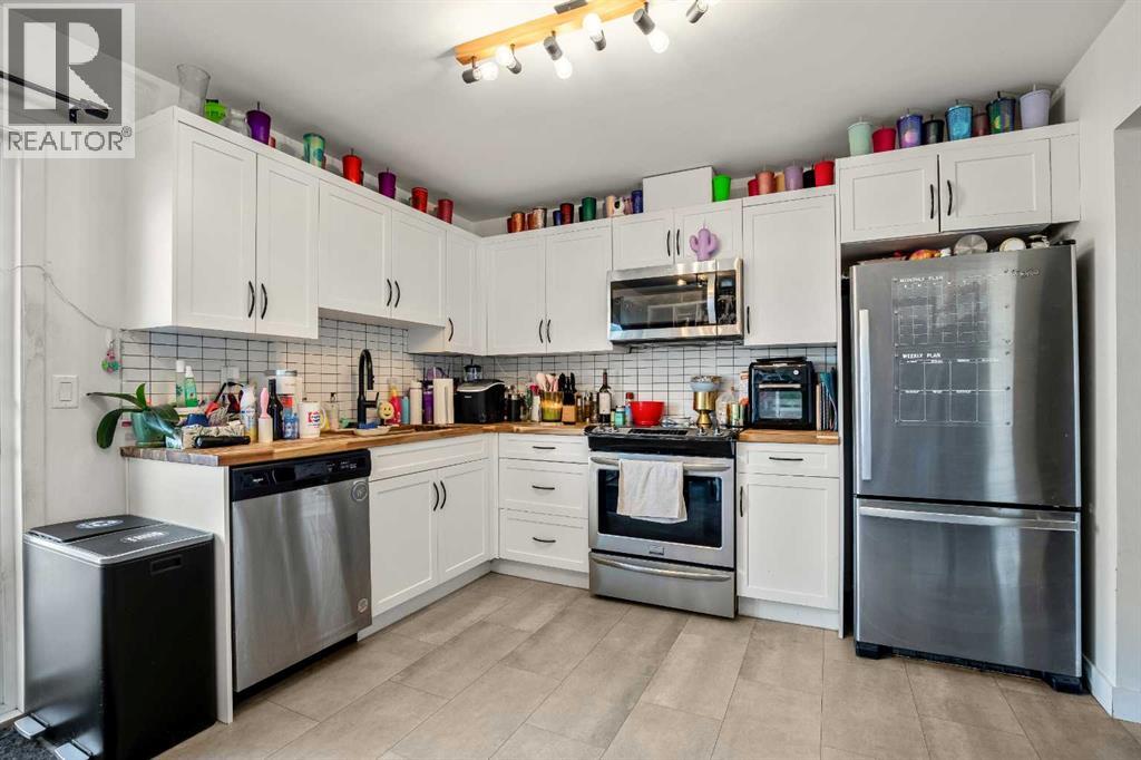 1986 Cottonwood Crescent SE