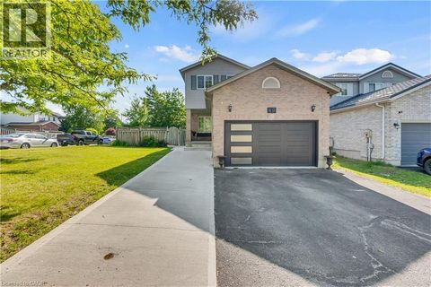 40 ALDERSON Drive Cambridge ON N3C4C5