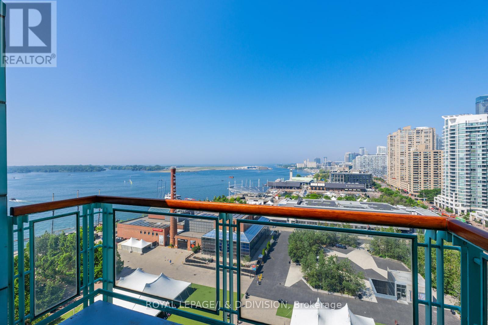 1201 - 211 QUEENS QUAY W