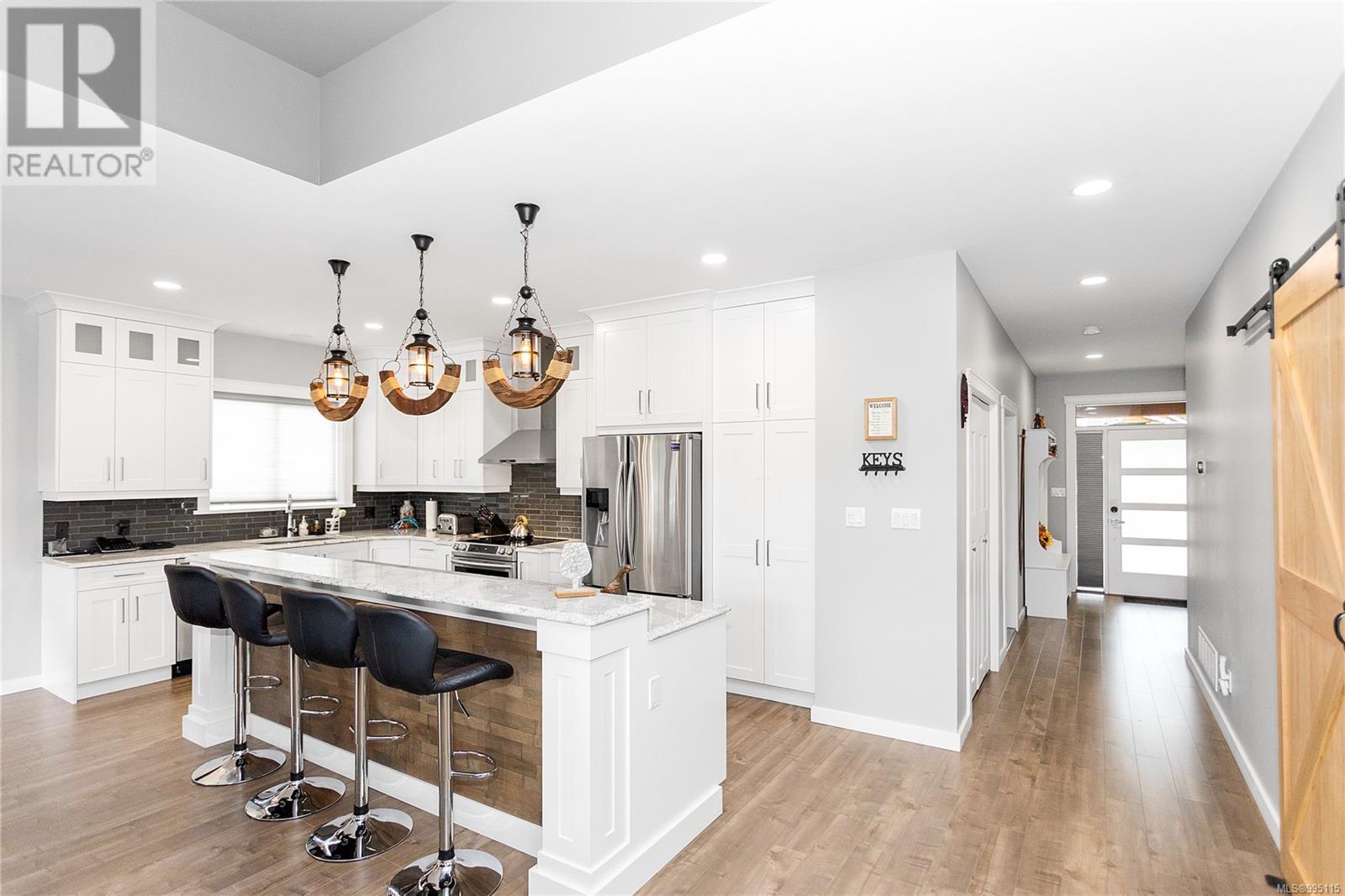 10404 Marina Vista Dr
