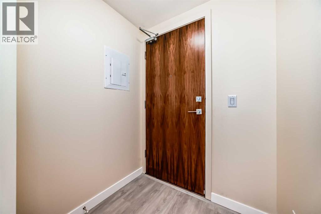 110, 51 Waterfront Mews SW