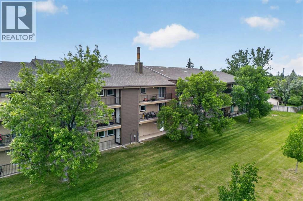 206, 401 Columbia Boulevard W