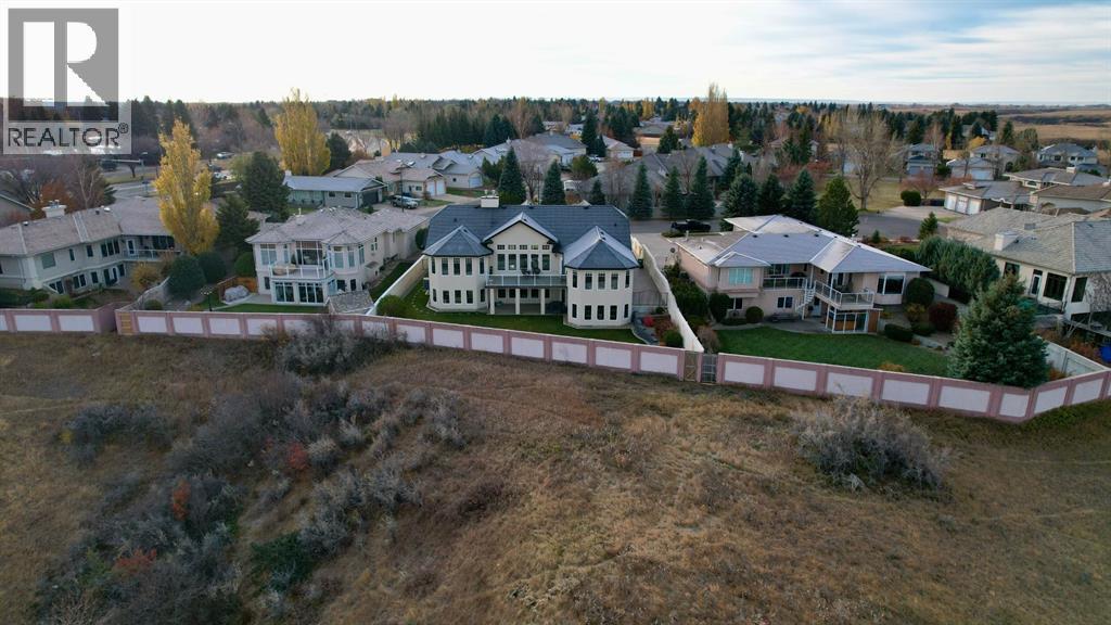 15 Chinook Heights S