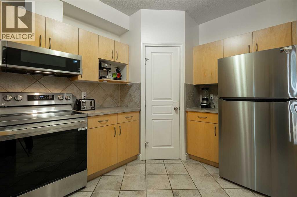 202, 138 18 Avenue SE