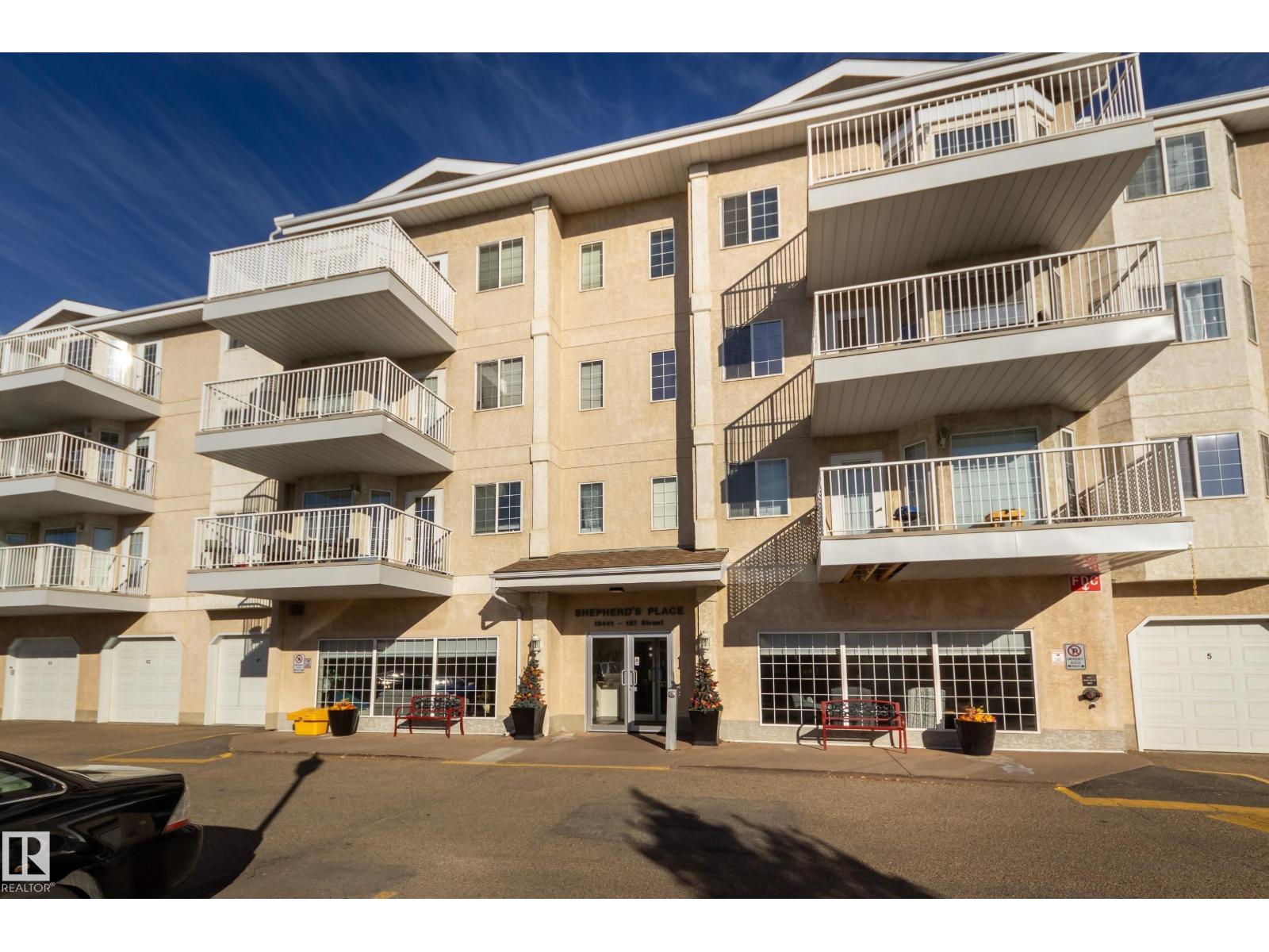 #437 13441 127 ST NW