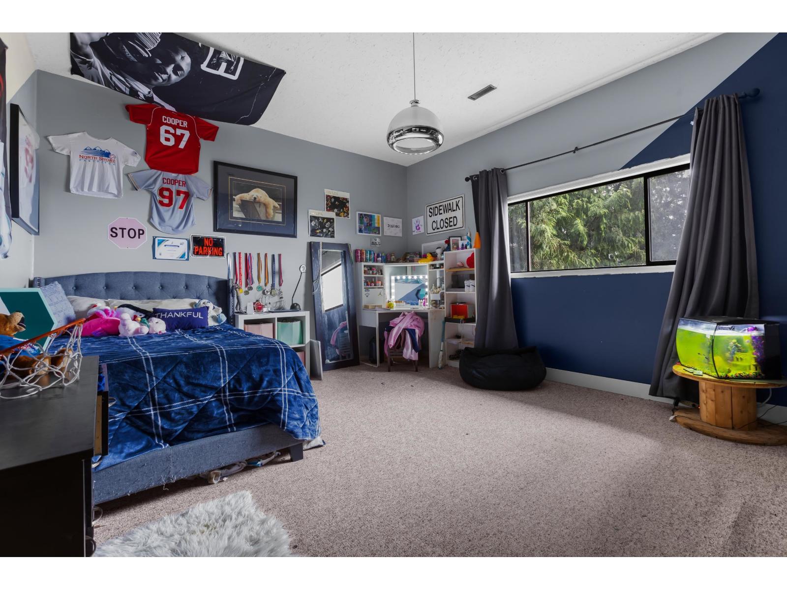 2581 ZURICH DRIVE