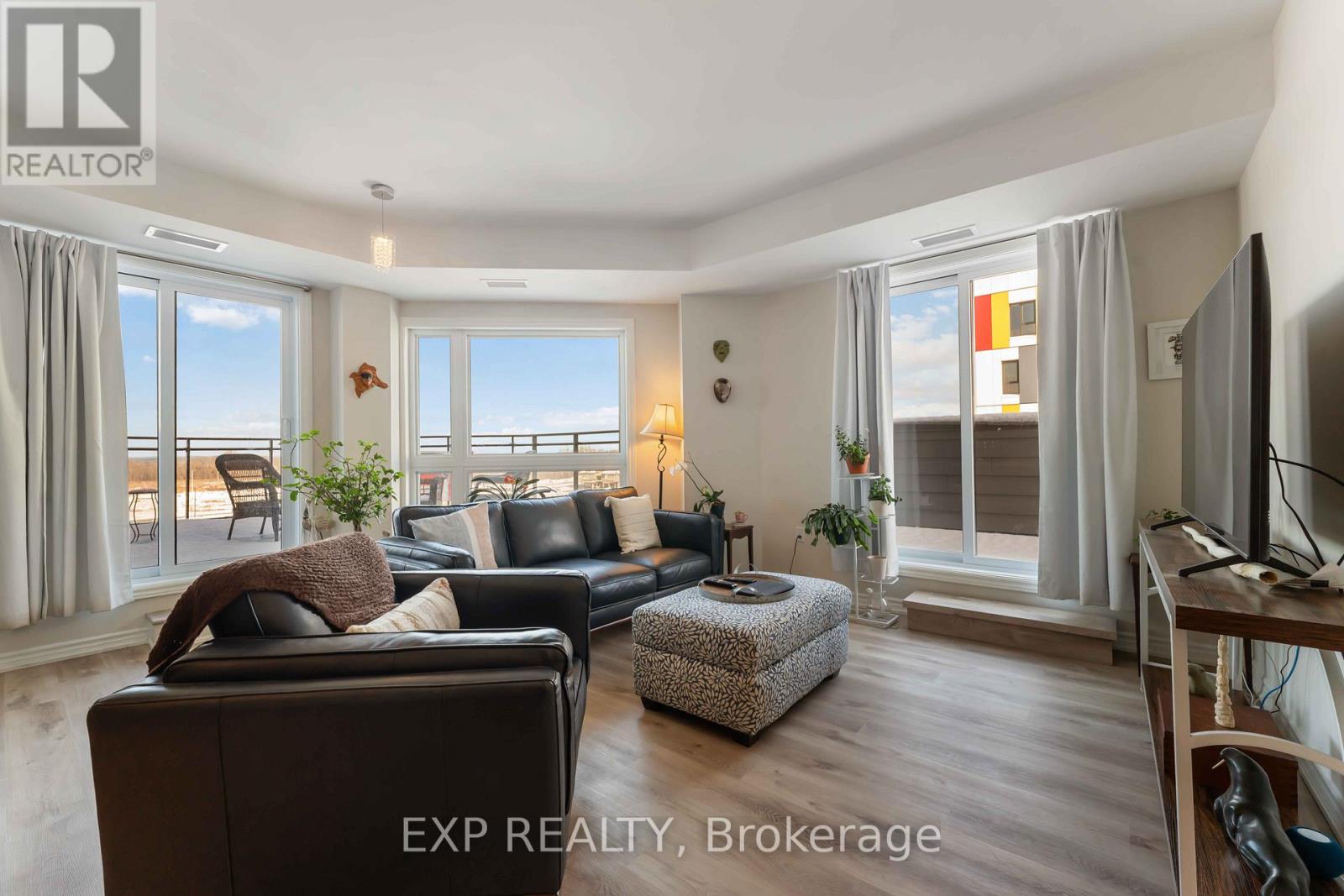 505 - 1350 HEMLOCK ROAD