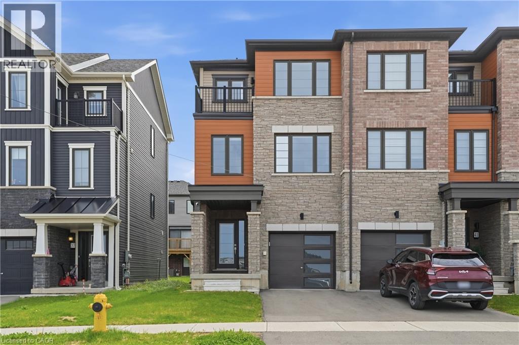 Photo 1 of 29 — 39 BASKETT Street, Brantford, ON N3T0W5