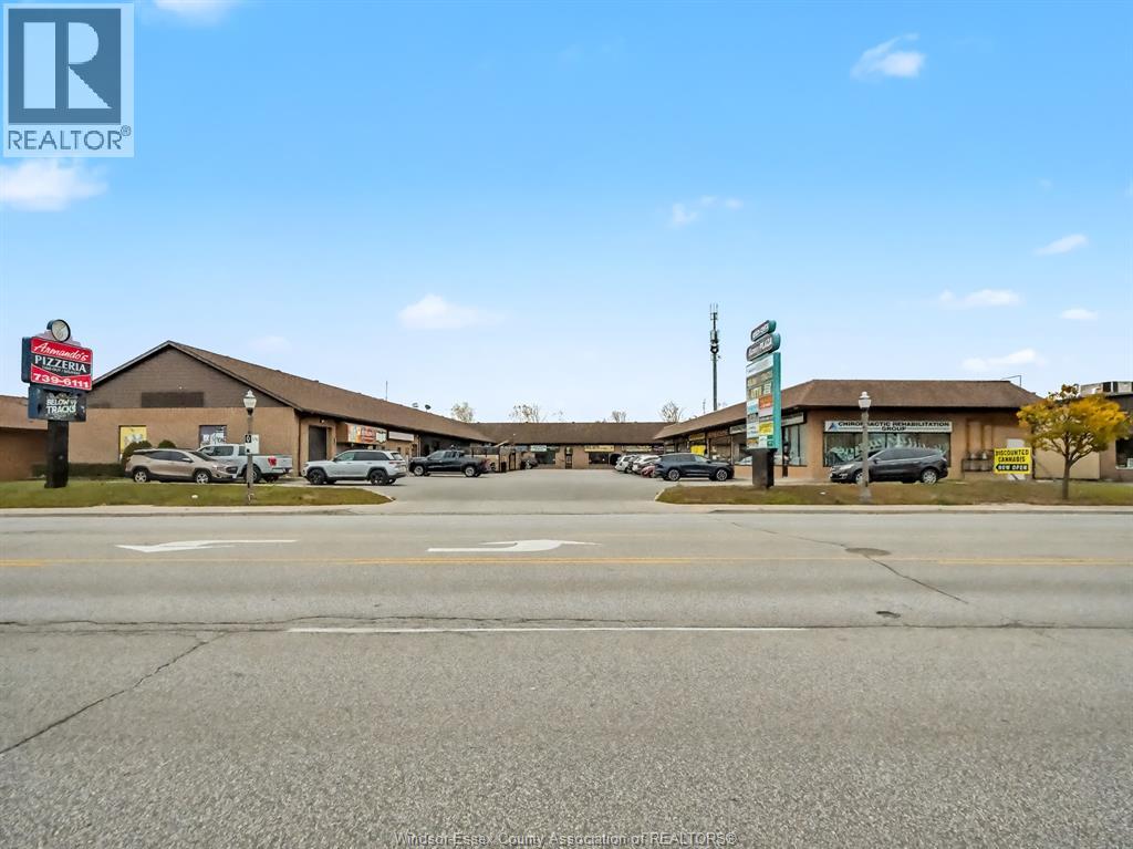 13163 TECUMSEH ROAD East Unit# A