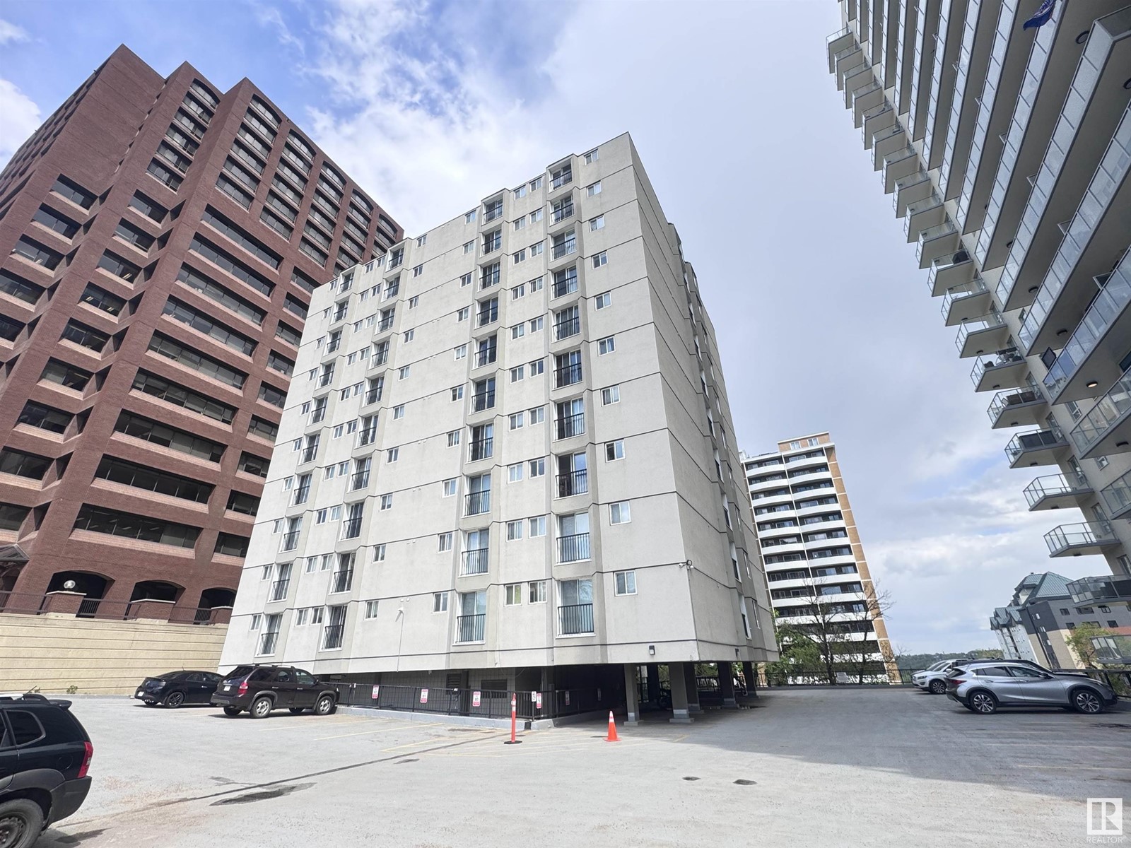 #505 9730 106 ST NW
