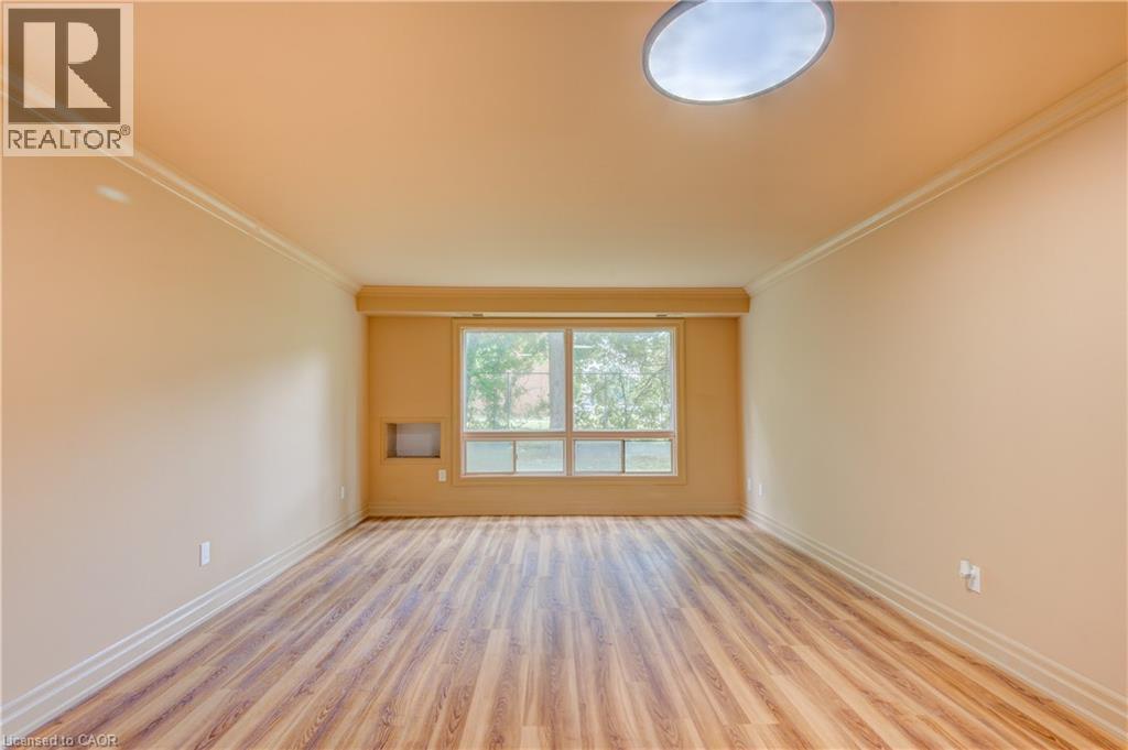 1275 BENTLEY Drive Unit# 106