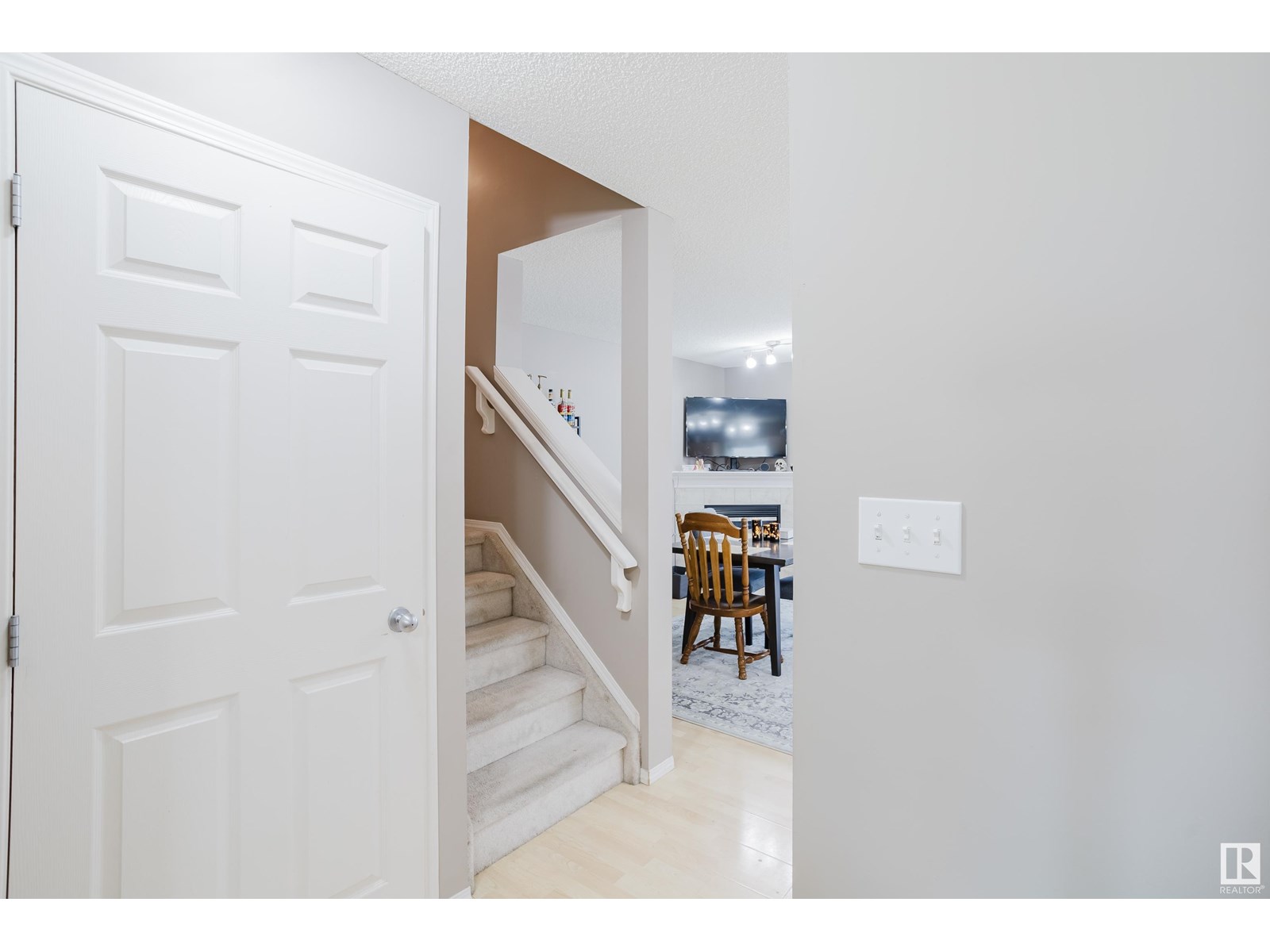 #22 287 MACEWAN RD SW