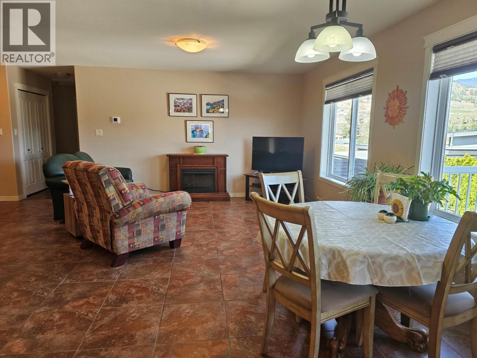 6948 MOUNTAINVIEW Drive