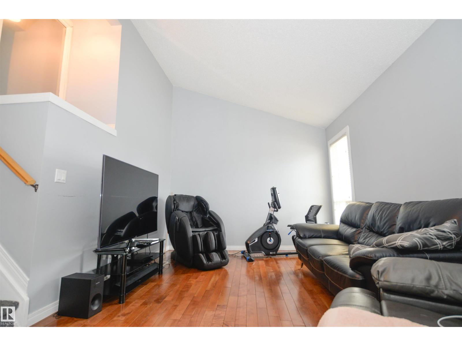 5658 19A AV NW