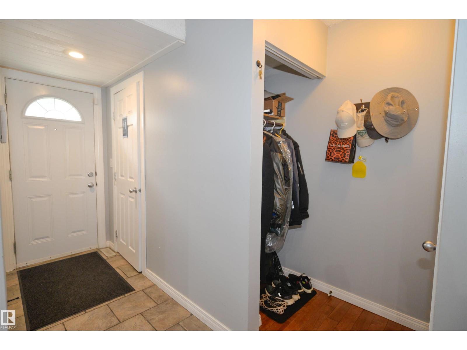 5658 19A AV NW