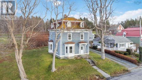 21 John Street Lockeport NS B0T1L0