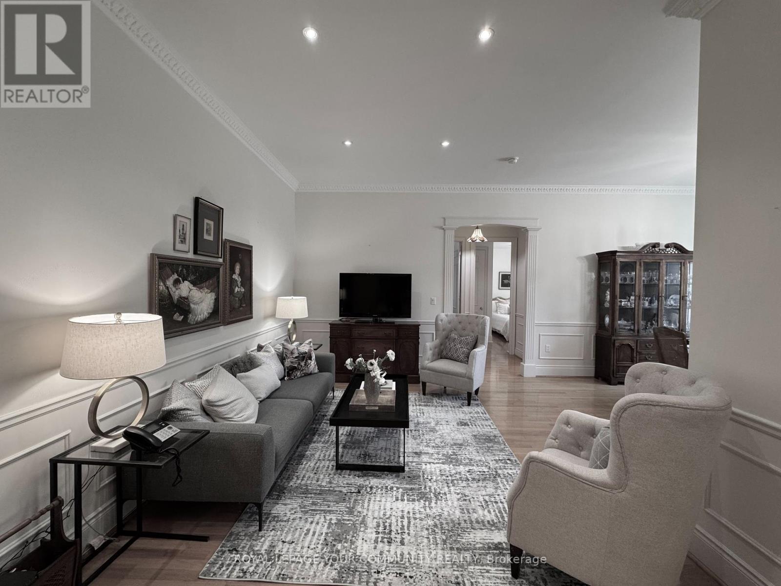 112 - 88 GRANDVIEW WAY