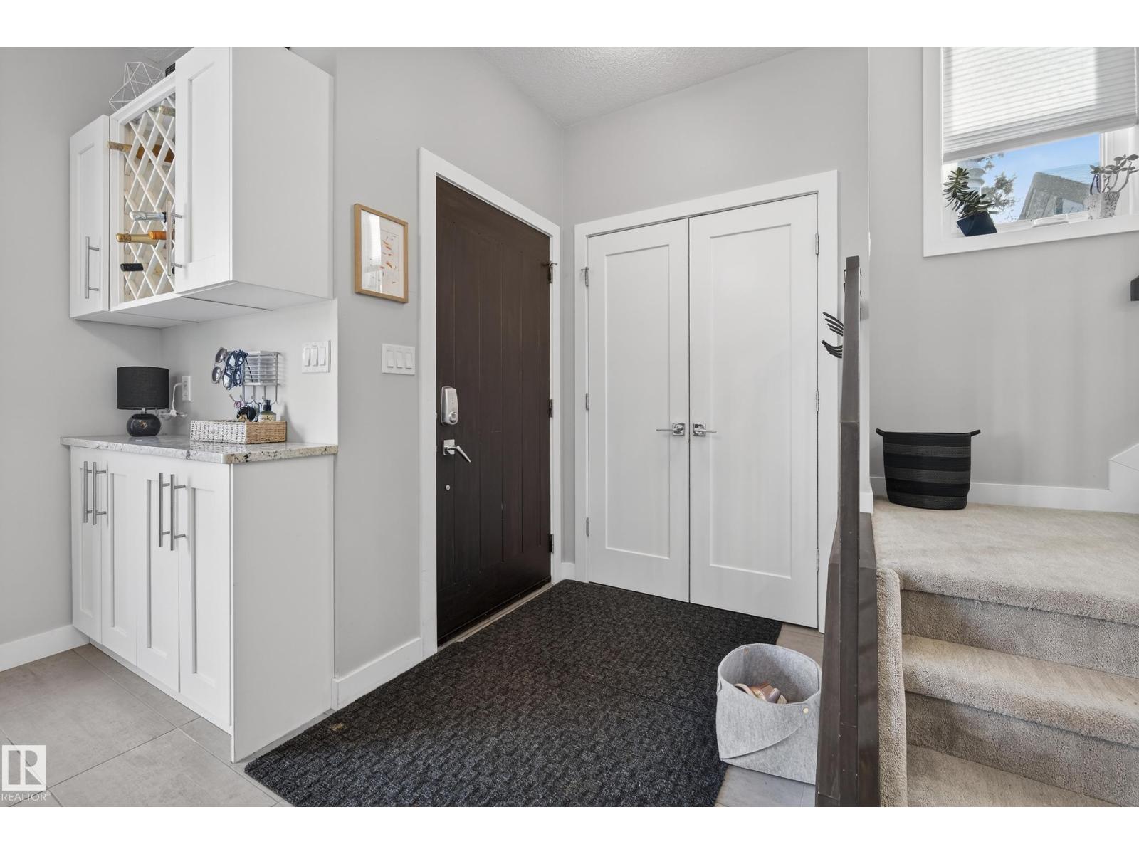 11016 122 Street NW NW