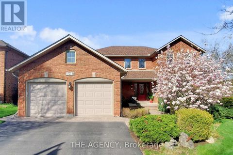 1310 GOLDEN MEADOW TRAIL Oakville (FA Falgarwood) ON L6H4L8