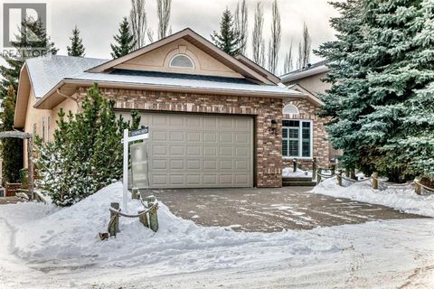 256 Evergreen Court SW Calgary AB T2Y2X5