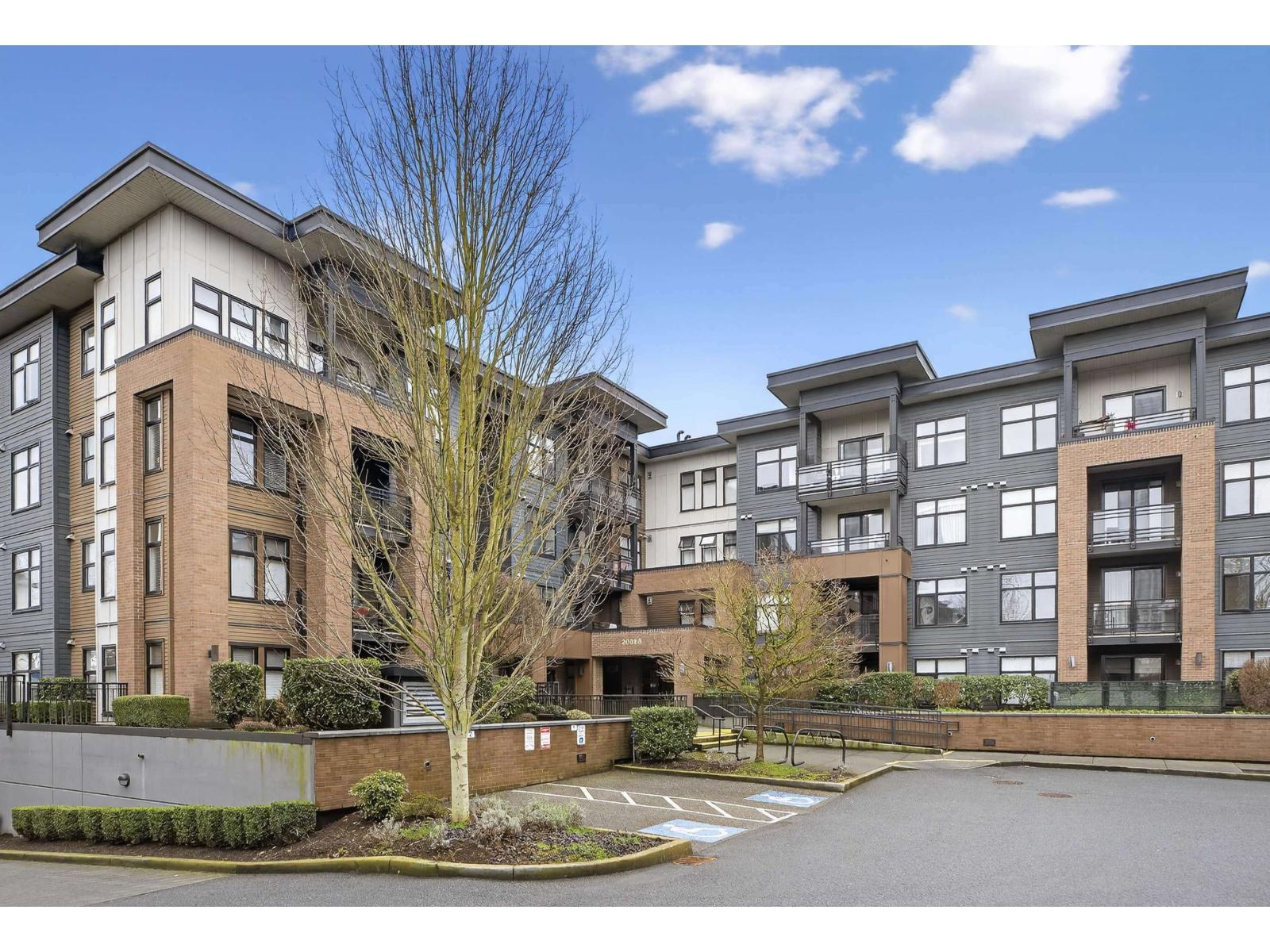 216 20068 FRASER HIGHWAY