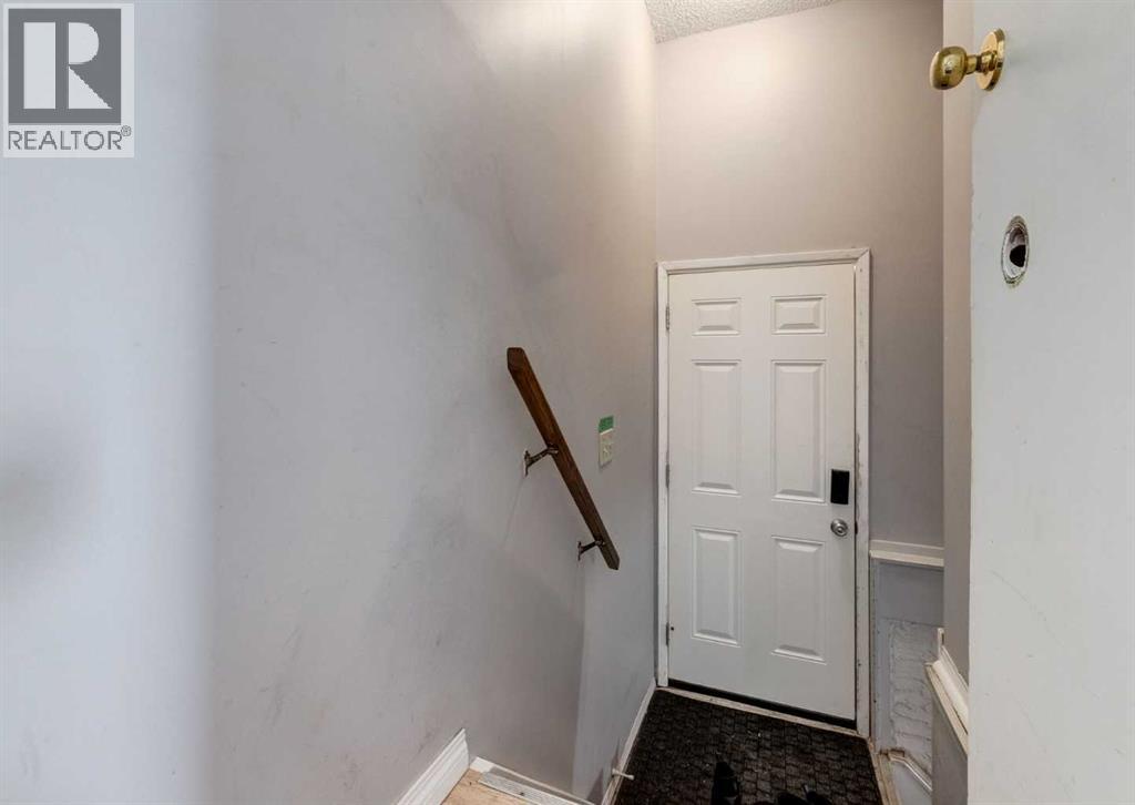 7634 & 7636 22A Street SE