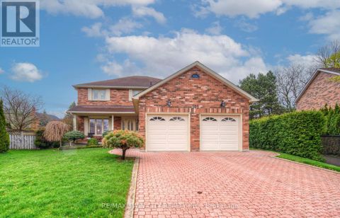 102 WALLACE DRIVE Cambridge ON N1T1K8