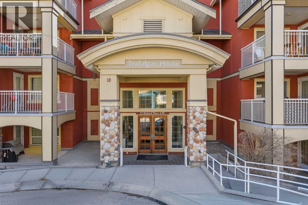 430, 22 Richard Place SW