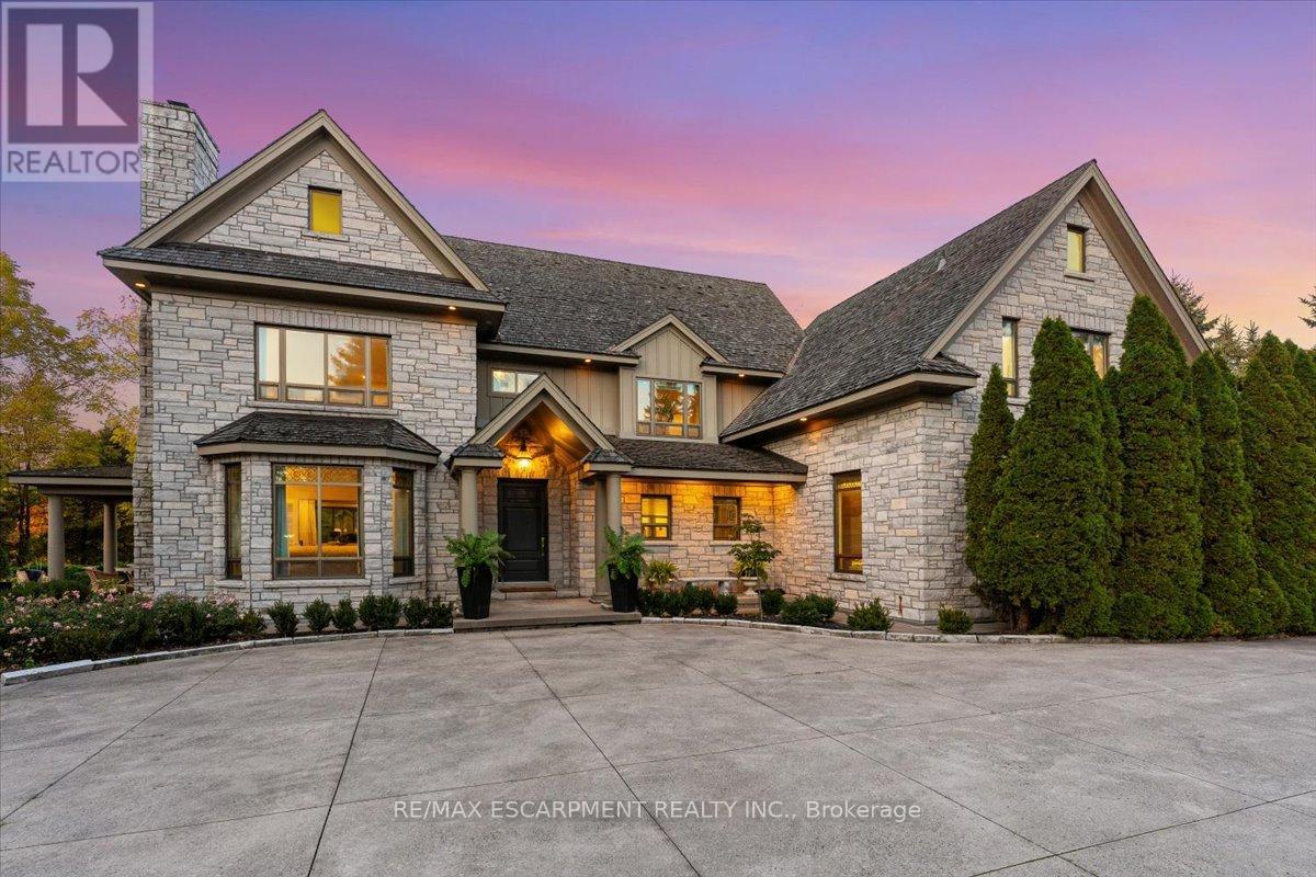 90 RIDGE ROAD W