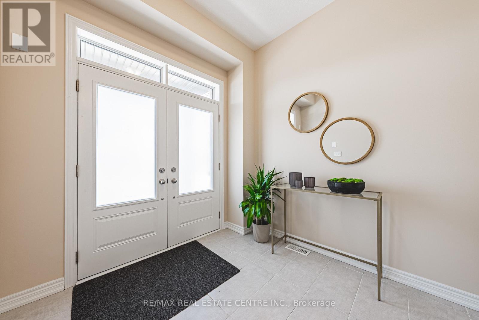 7 - 166 DEERPATH DRIVE