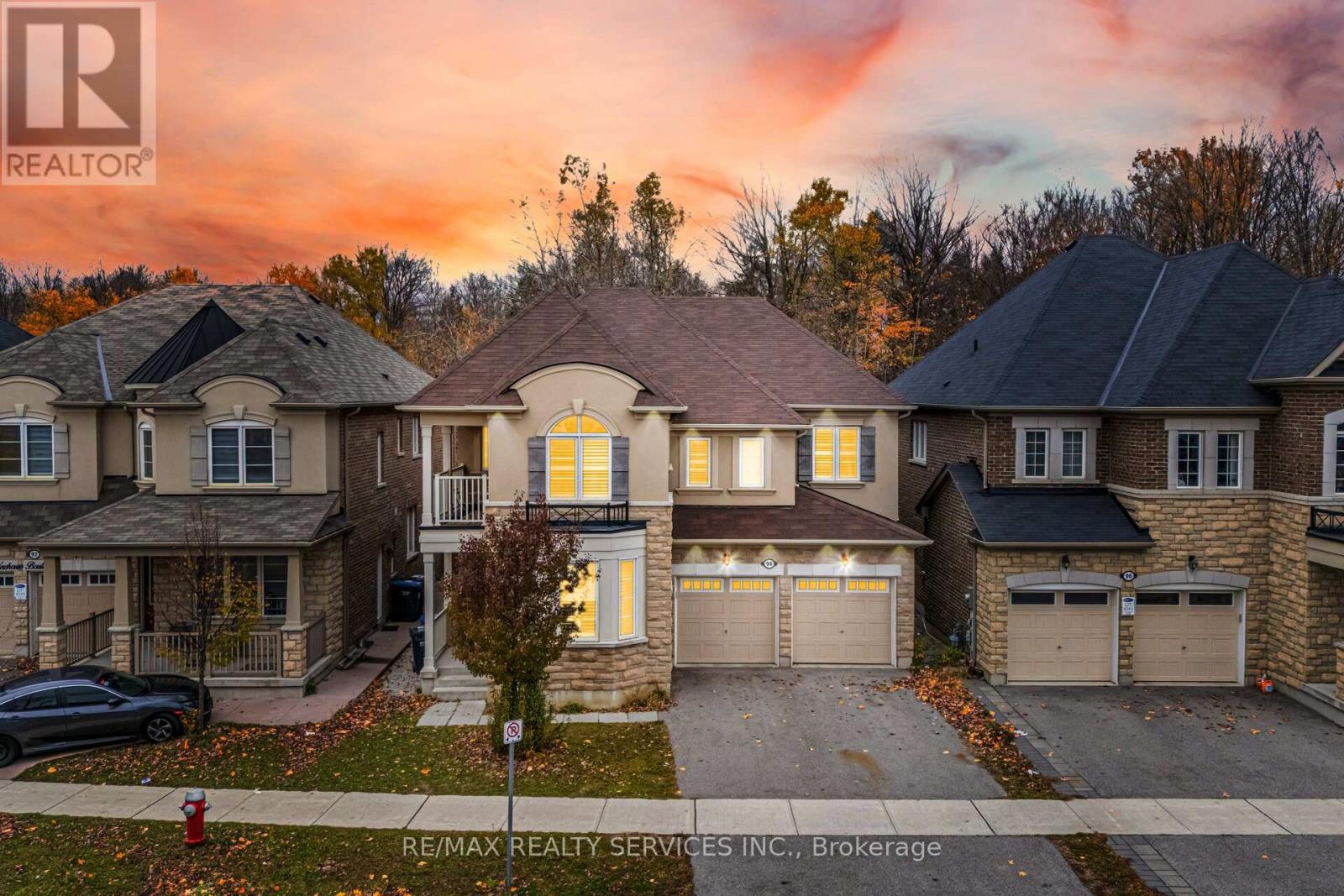 94 NEWHOUSE BOULEVARD