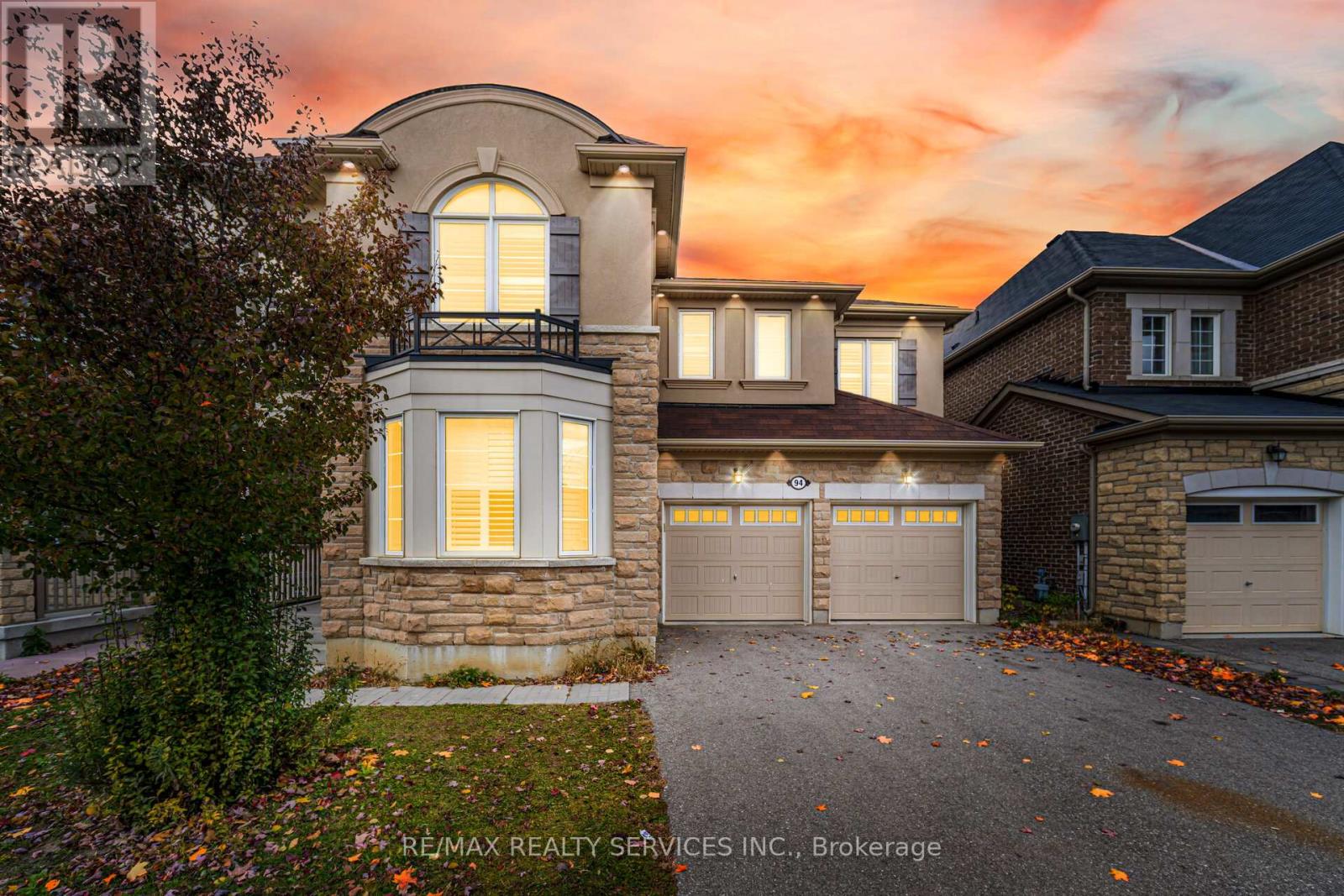 94 NEWHOUSE BOULEVARD