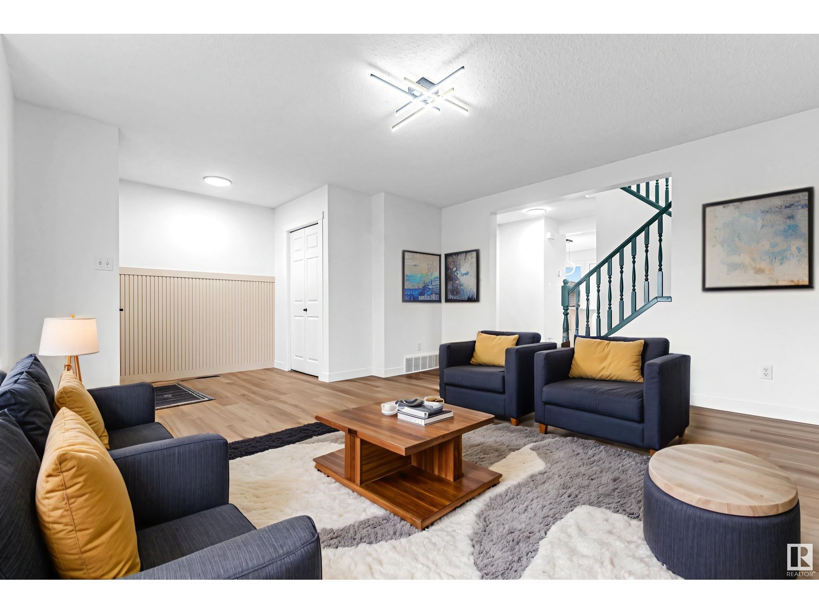 2427 28B AV NW