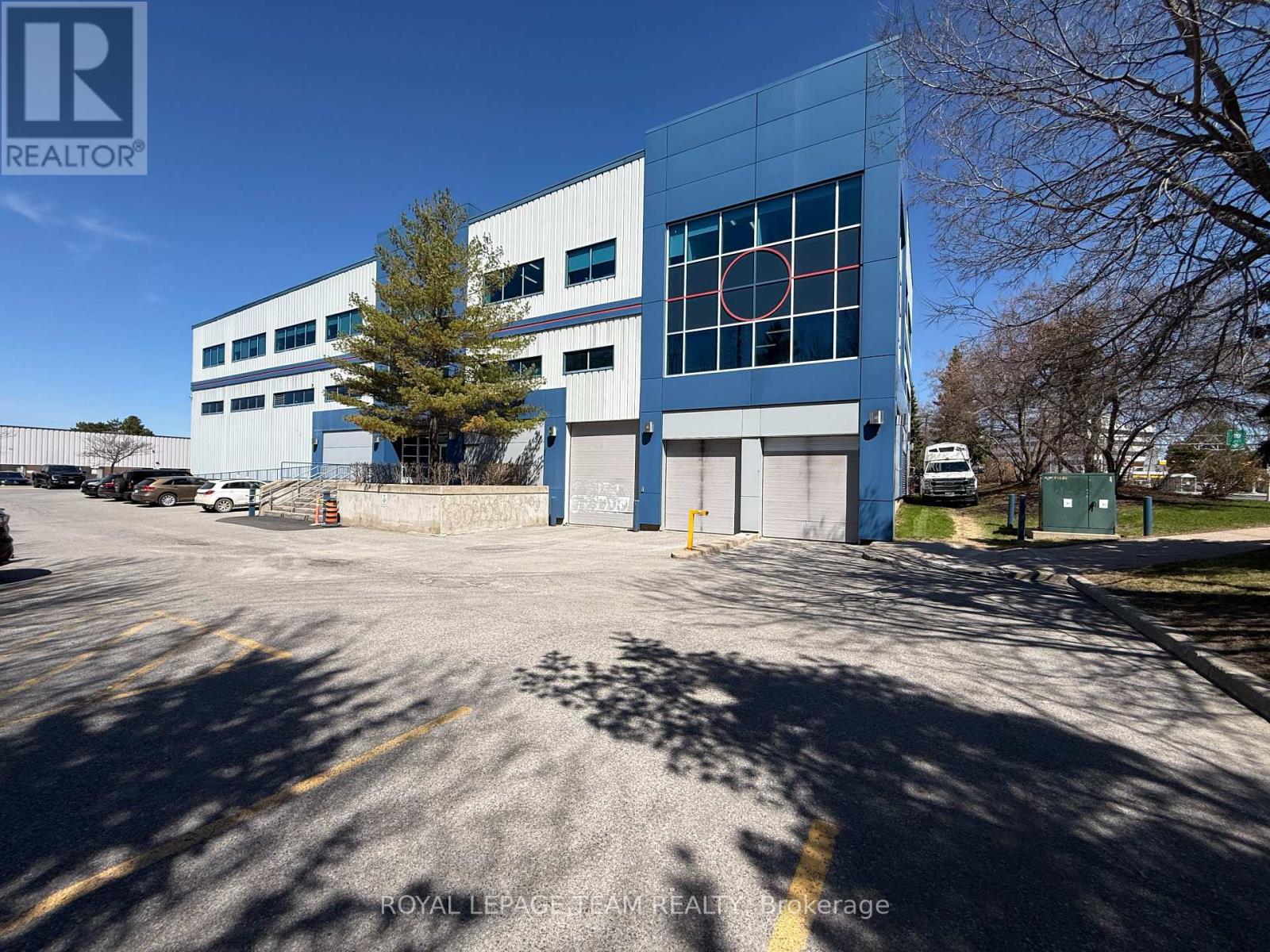 900 MORRISON DRIVE