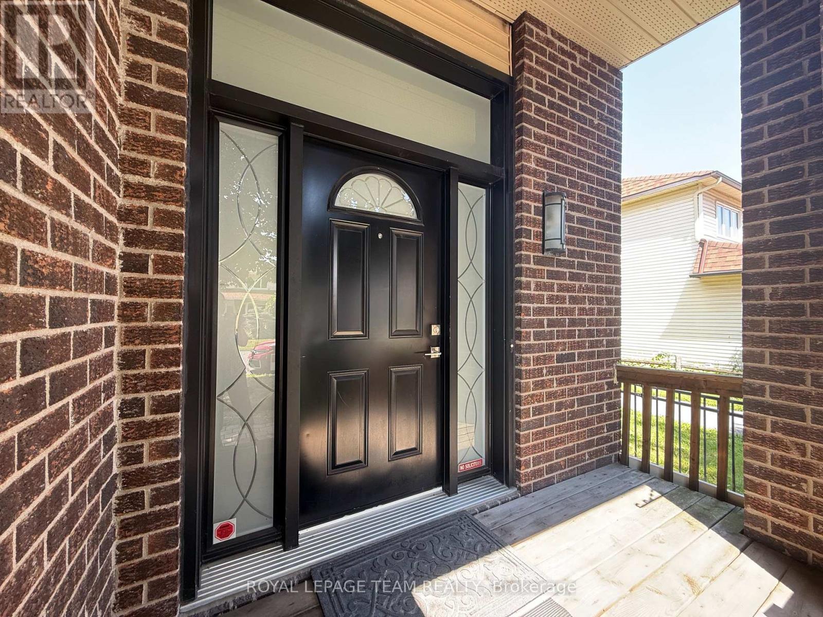 31 RASTILA CRESCENT