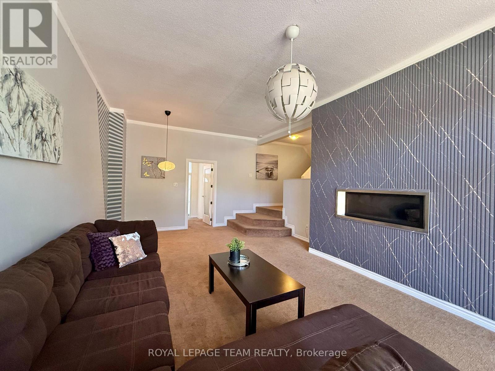 31 RASTILA CRESCENT