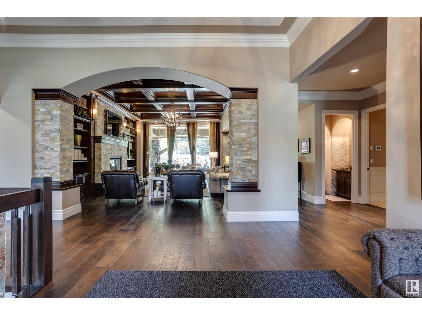 267 WINDERMERE DR NW