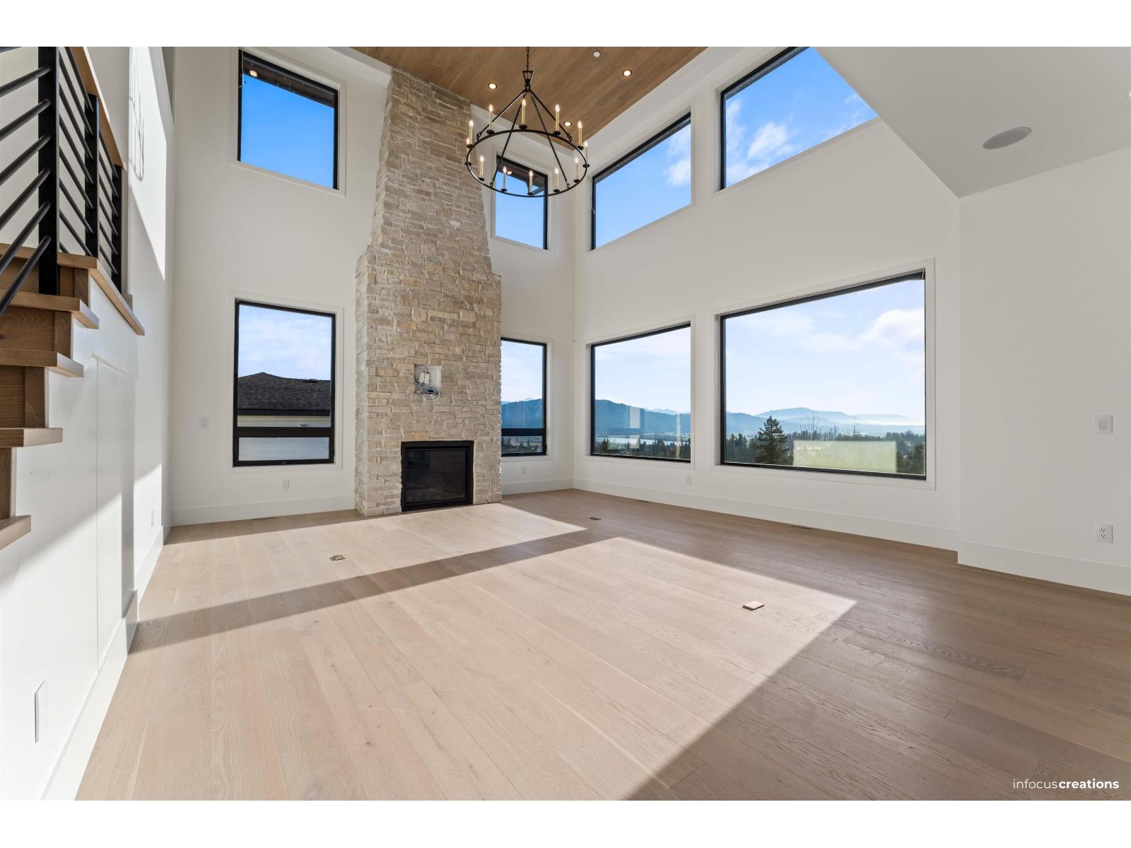 9181 HATZIC RIDGE DRIVE