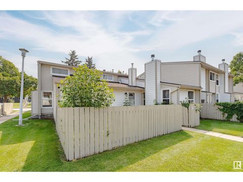 1130 KNOTTWOOD RD NW Edmonton AB T6K2J8