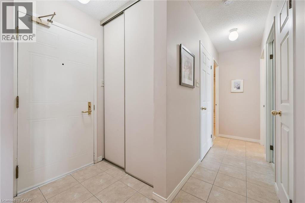 265 WESTCOURT Place Unit# PH04