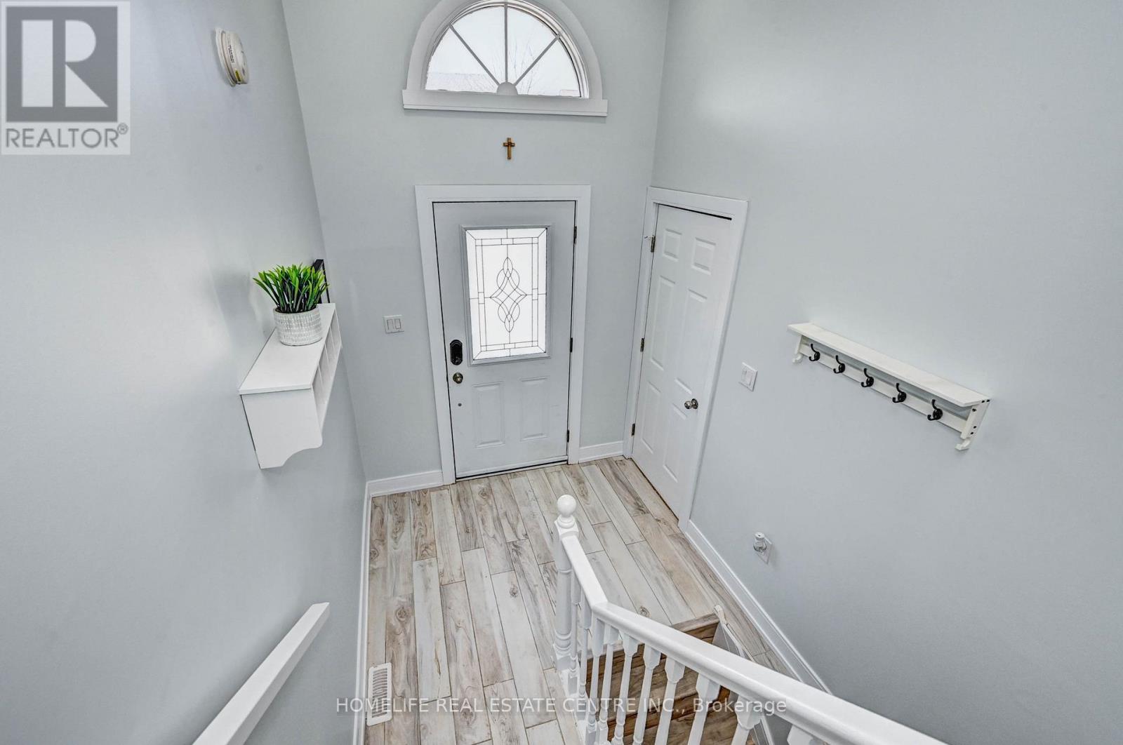 269 CHRISTOPHER DRIVE