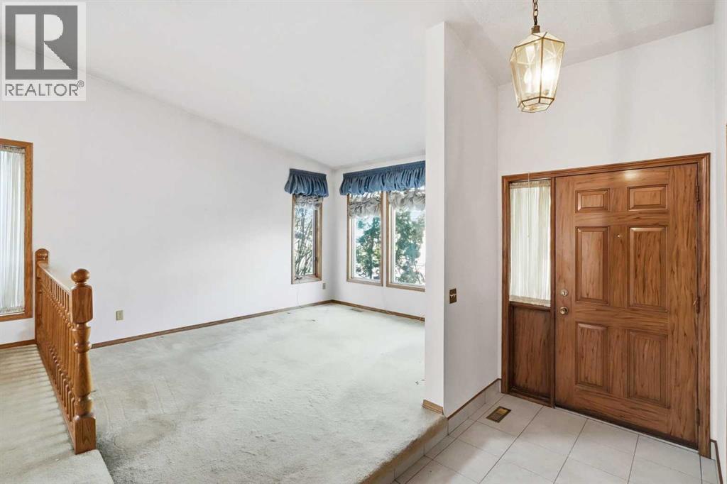 108 Santana Court NW