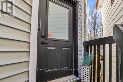 221 DESROSIERS STREET