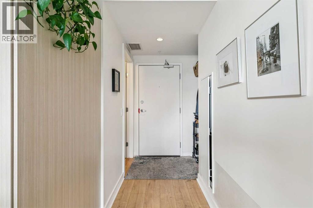 1205, 10 Brentwood Common NW