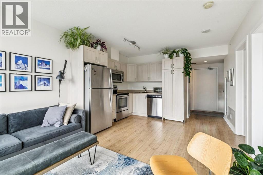1205, 10 Brentwood Common NW