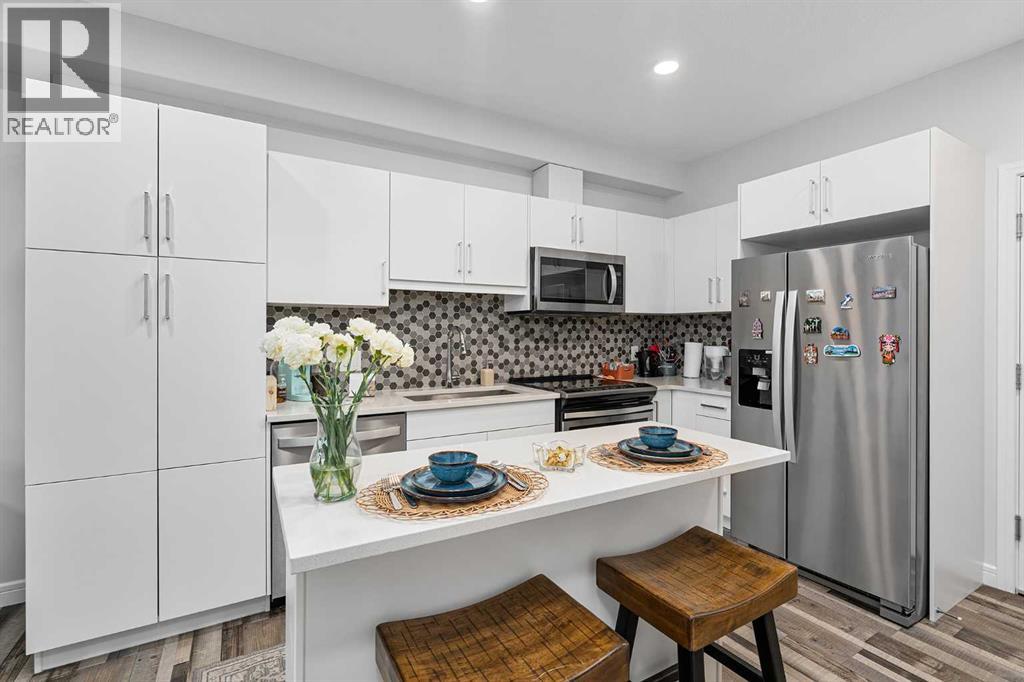 2410, 80 Greenbriar Place NW