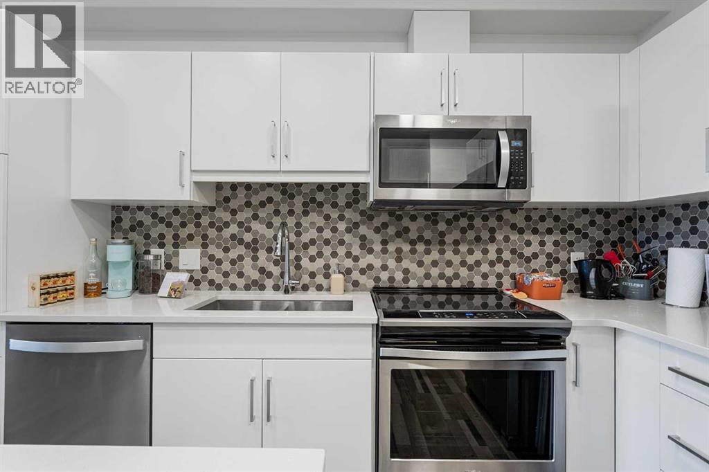 2410, 80 Greenbriar Place NW